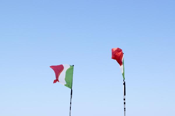 Il tricolore, la bandiera che ci unisce: da dove nasce?